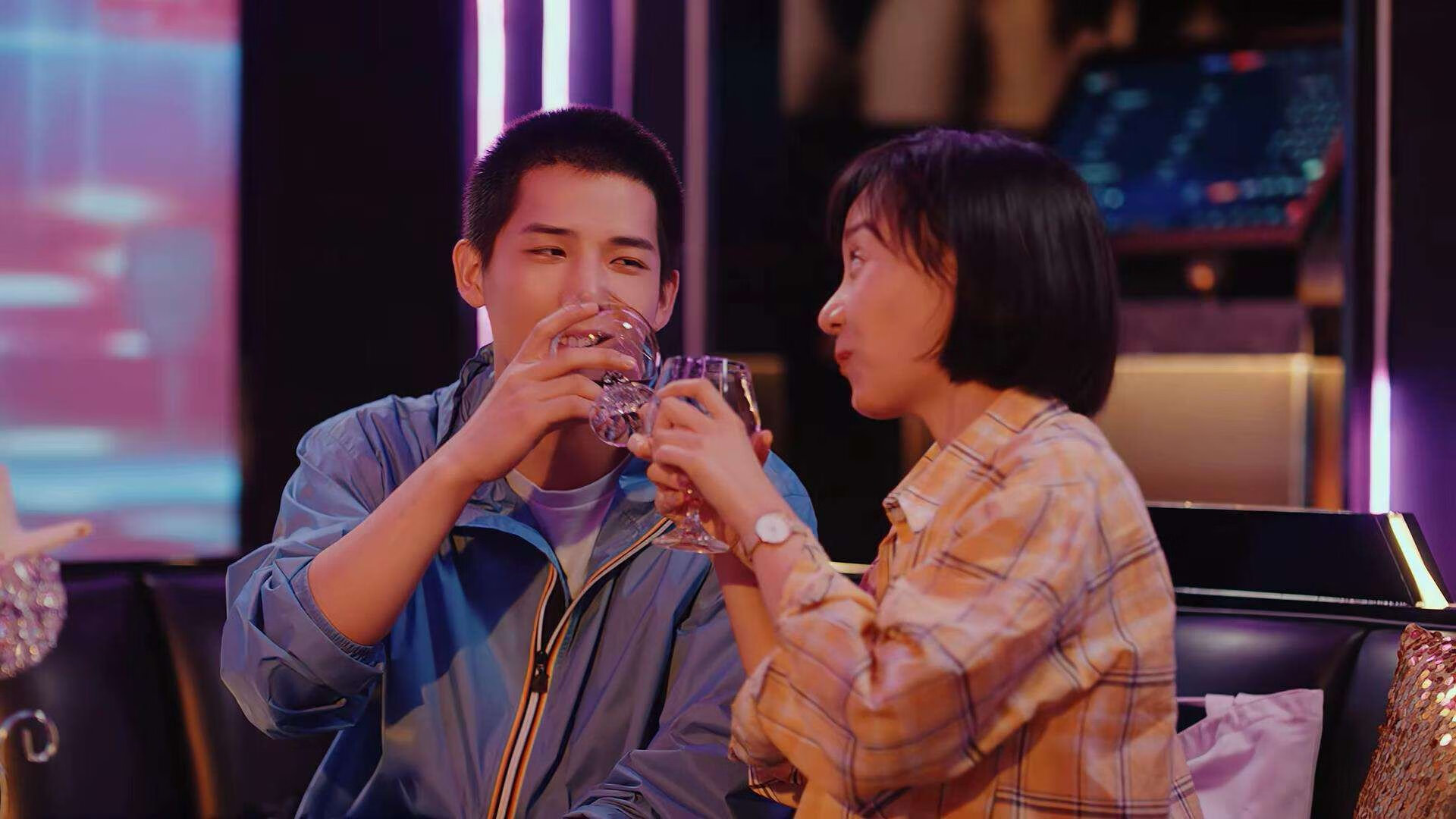 曼联赛后更衣室气氛积极团结,曼联更衣室老大